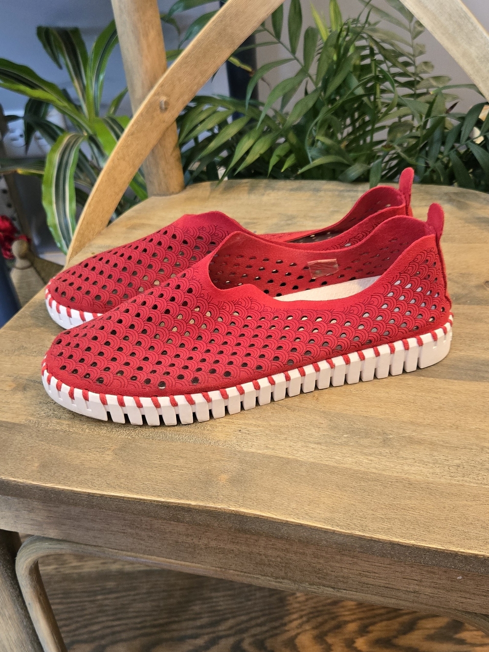Women’s Red Slip-On Breathable Flats